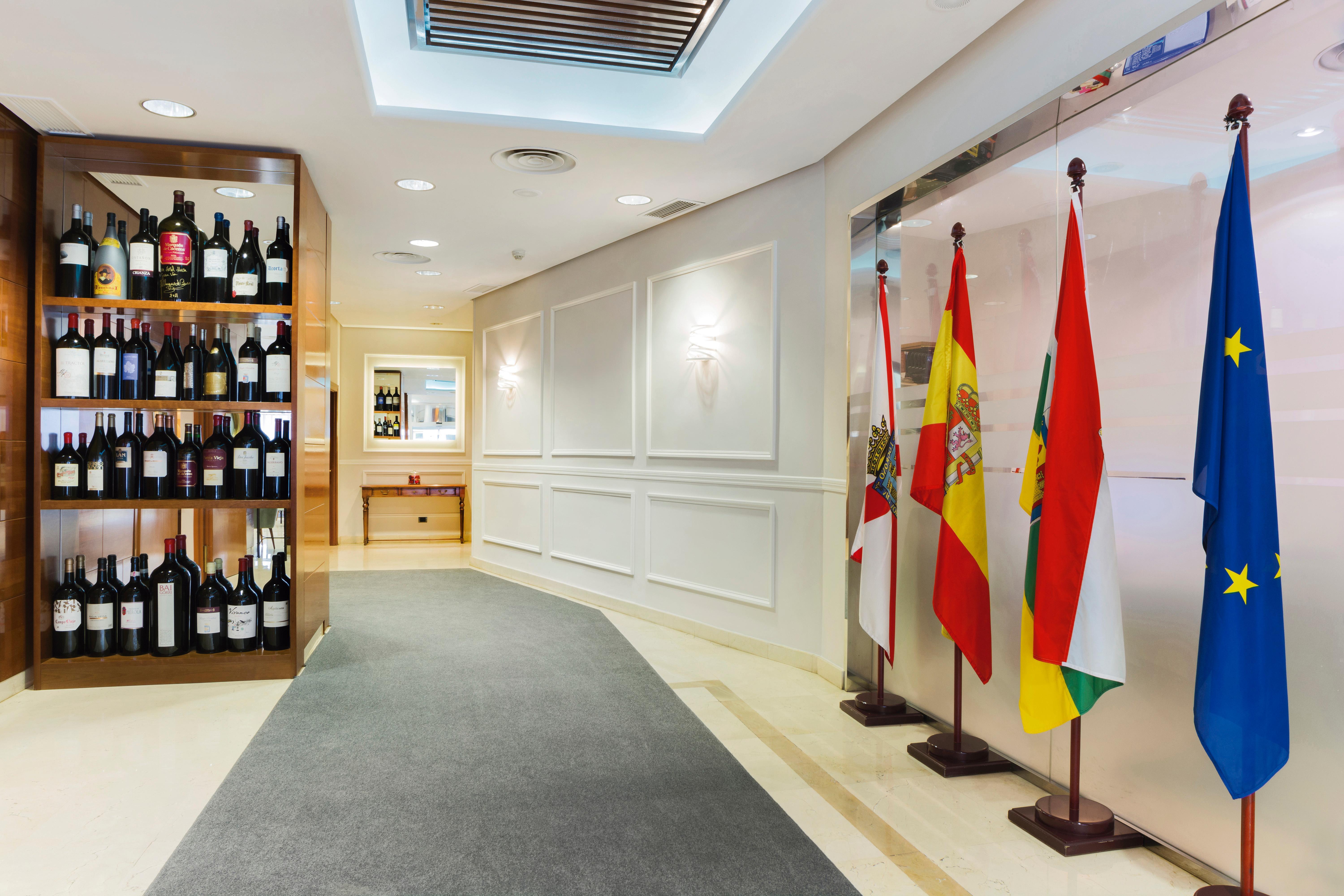 Hotel Gran Via Logrono Ngoại thất bức ảnh