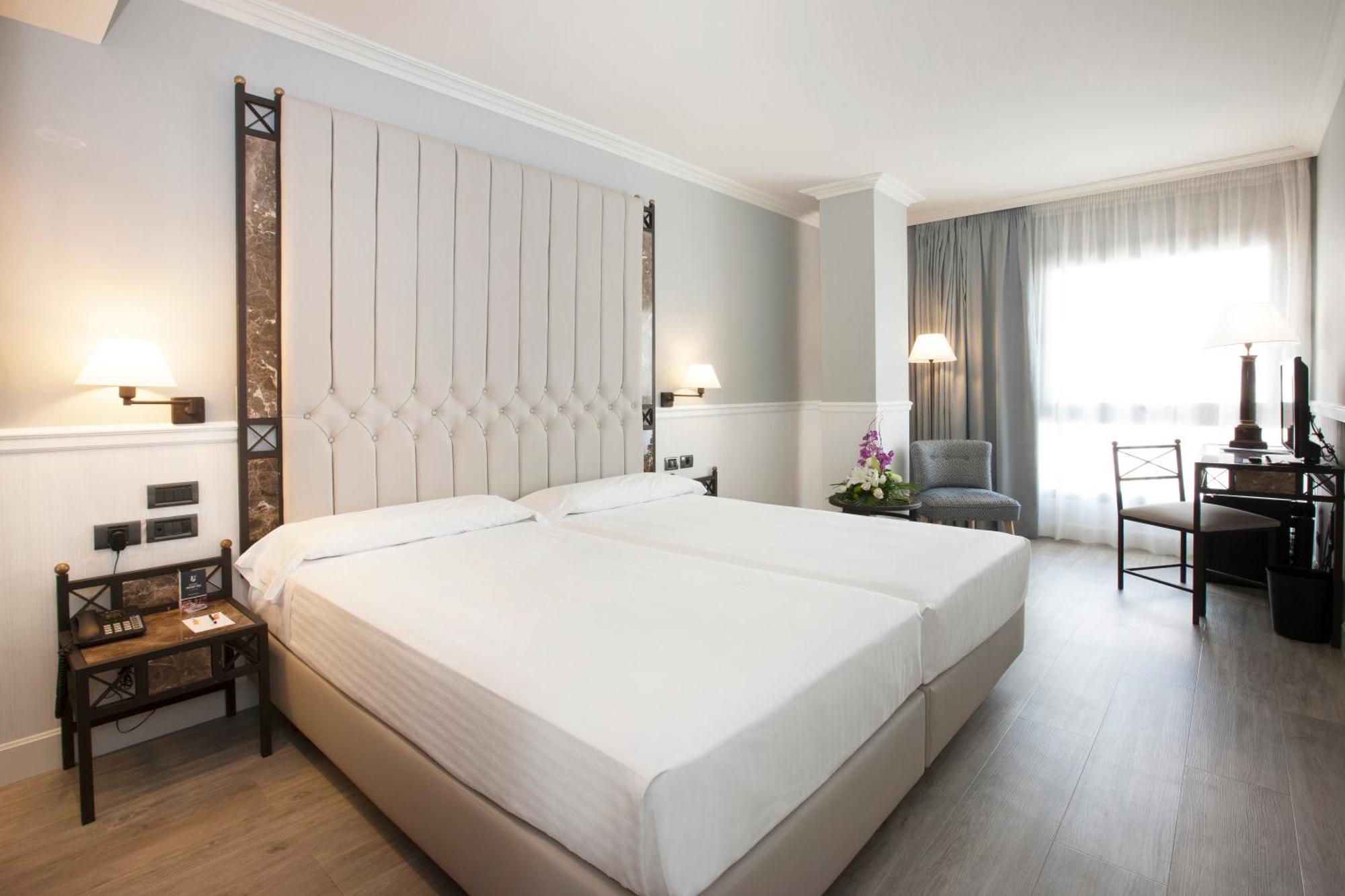 Hotel Gran Via Logrono Ngoại thất bức ảnh