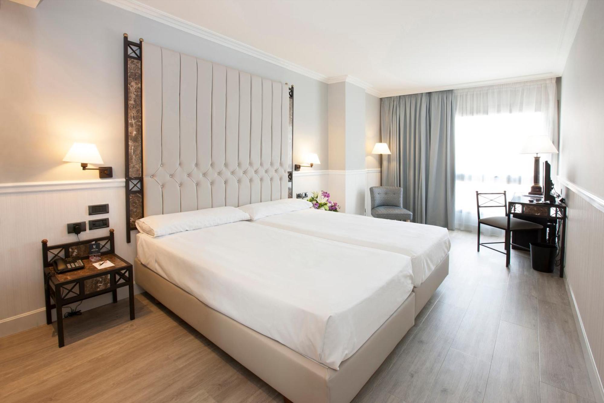 Hotel Gran Via Logrono Ngoại thất bức ảnh
